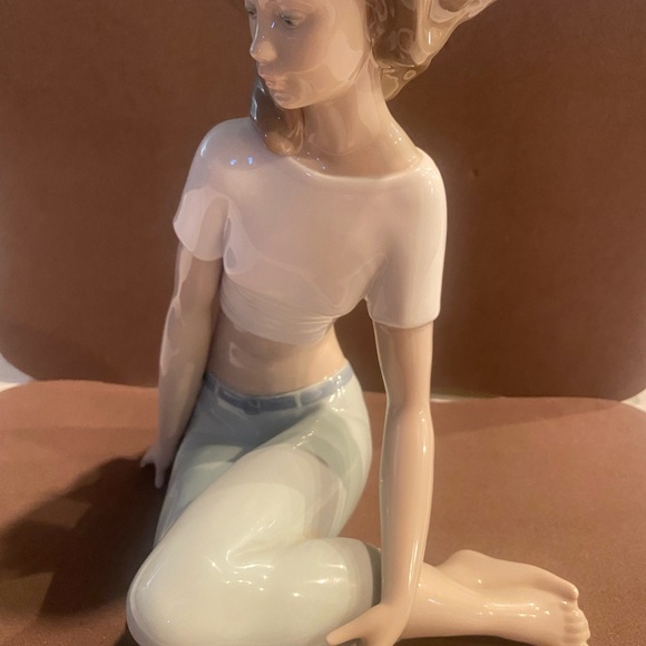 NAO By LLADRO Mediterranean Breeze - Picture 5 of 5